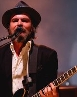 Gaz Coombes