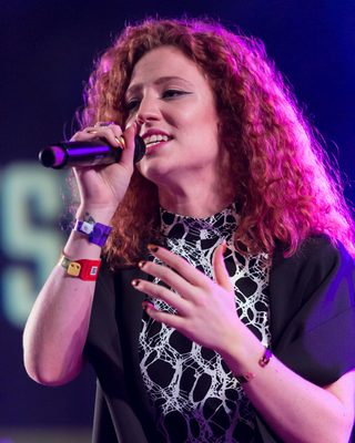 Jess Glynne