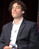 Stephen Mangan