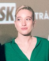 Sophie Lowe